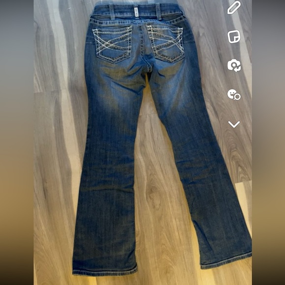 Jeans - Picture 2 of 3